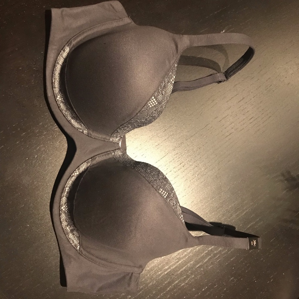 Dark Gray Victoria Secret bra. Never worn.